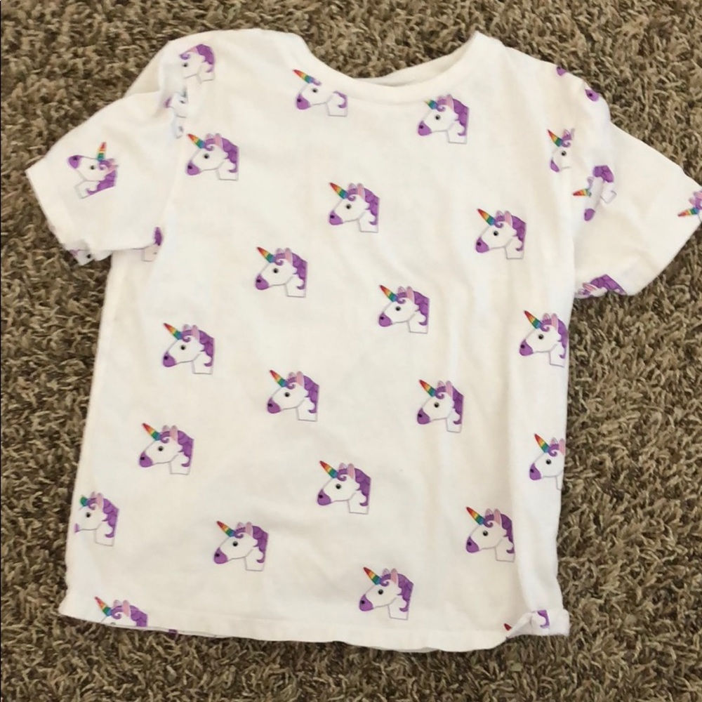 FOREVER 21 UNICORN EMOJI SHIRT 🦄